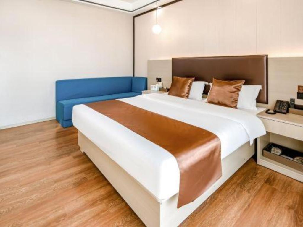 Gya Changzhou Wujin District Hutang New Era Furniture Plaza Hotel Bagian luar foto