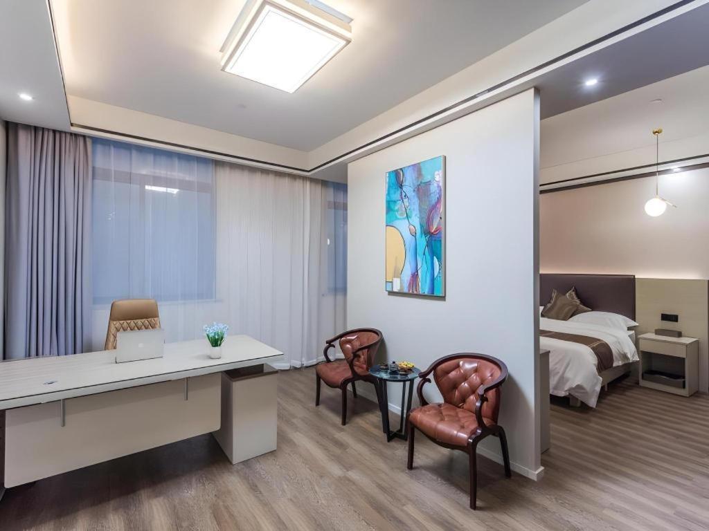 Gya Changzhou Wujin District Hutang New Era Furniture Plaza Hotel Bagian luar foto