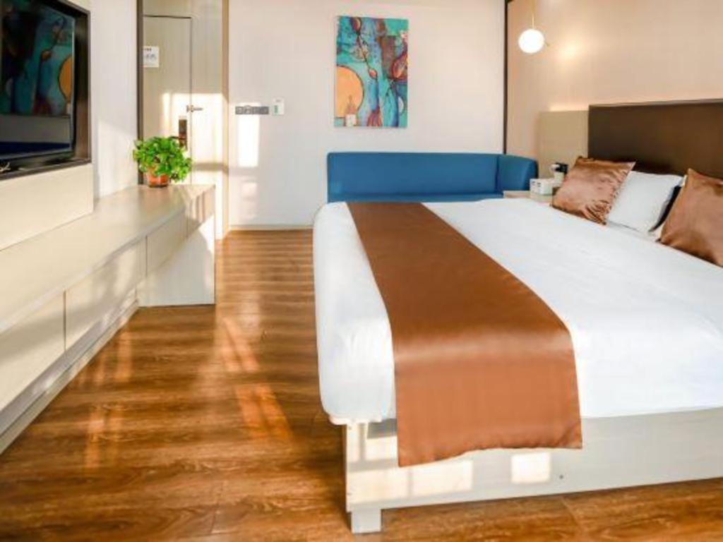Gya Changzhou Wujin District Hutang New Era Furniture Plaza Hotel Bagian luar foto